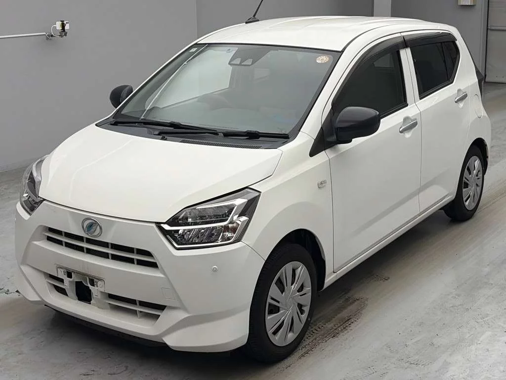 Daihatsu Mira e:S LA350S 2021